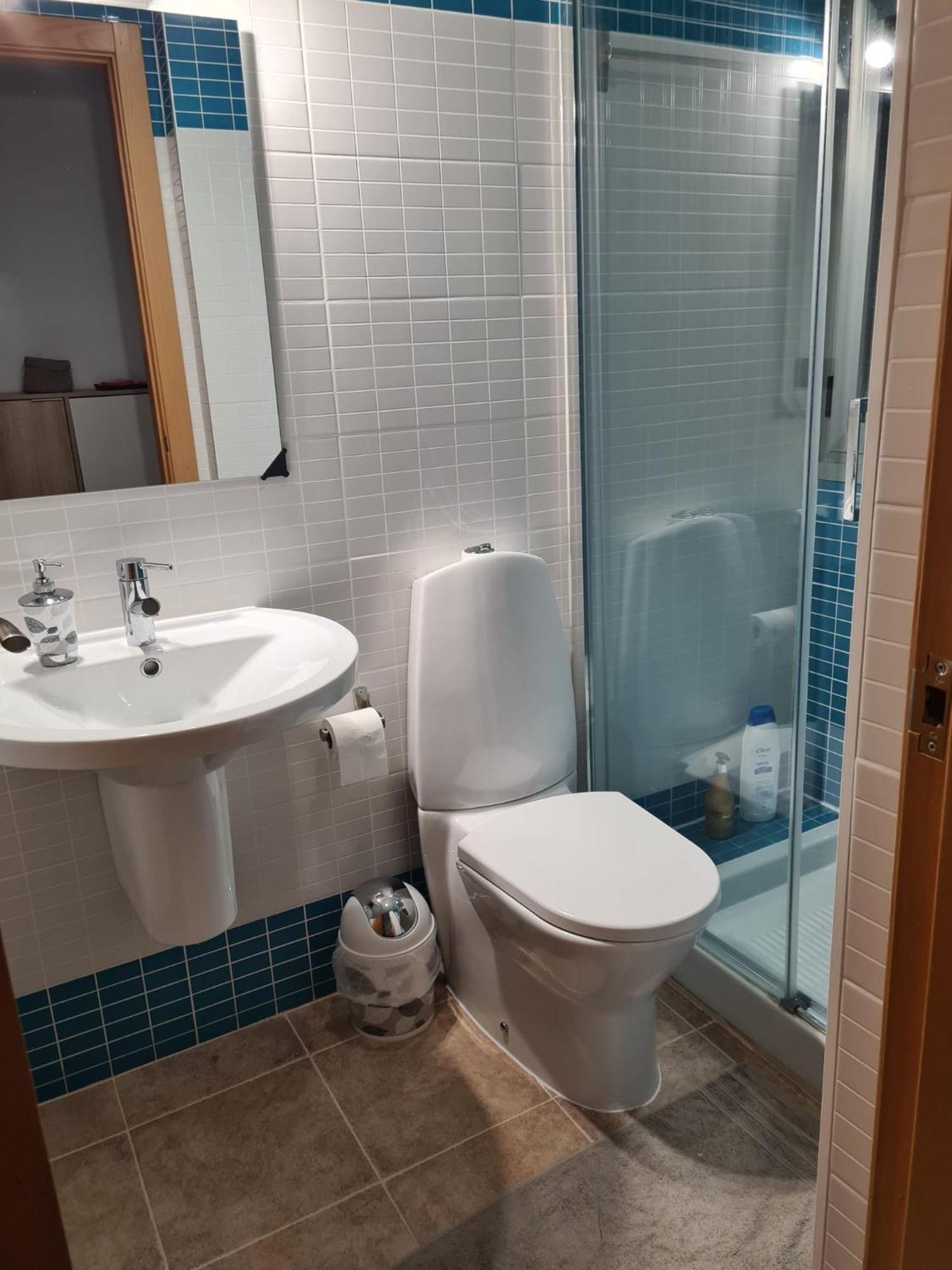 알리칸테 Quarto Com Banheiro Privado Em Apartamento Familiar 아파트 외부 사진
