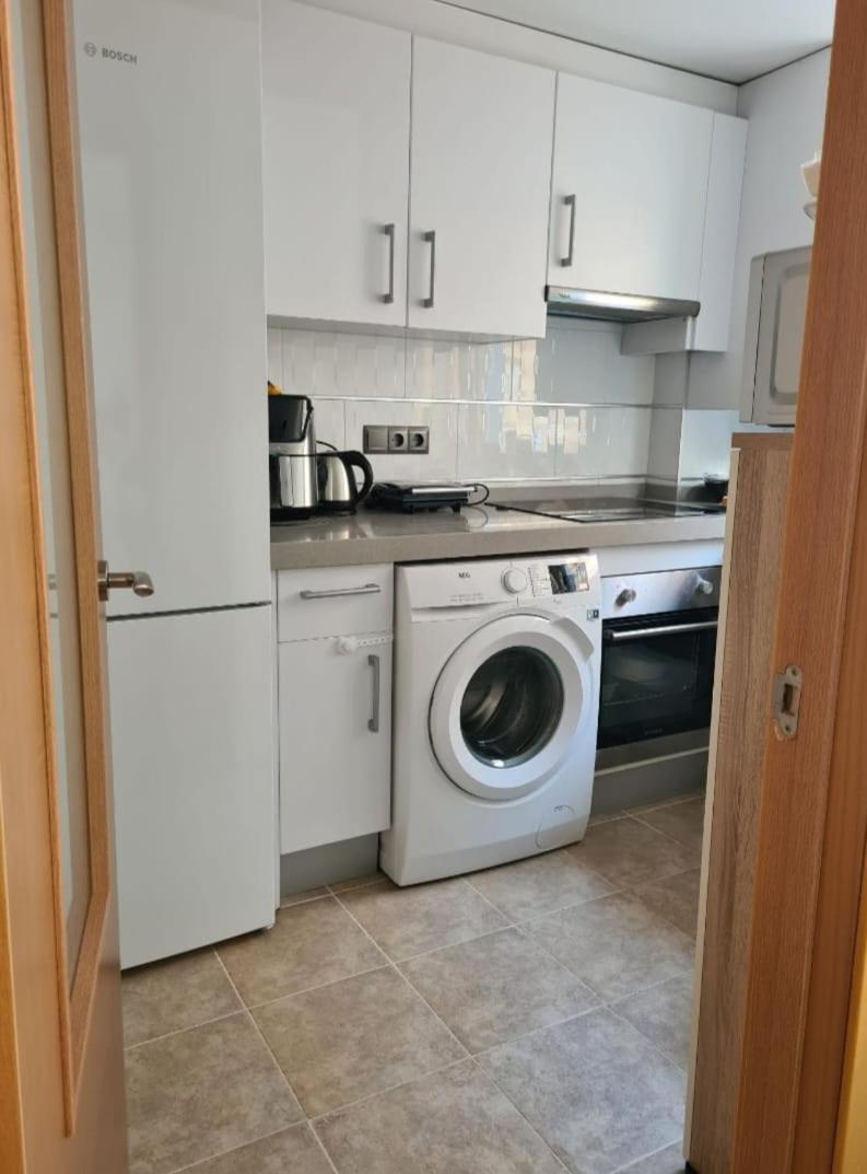 알리칸테 Quarto Com Banheiro Privado Em Apartamento Familiar 아파트 외부 사진